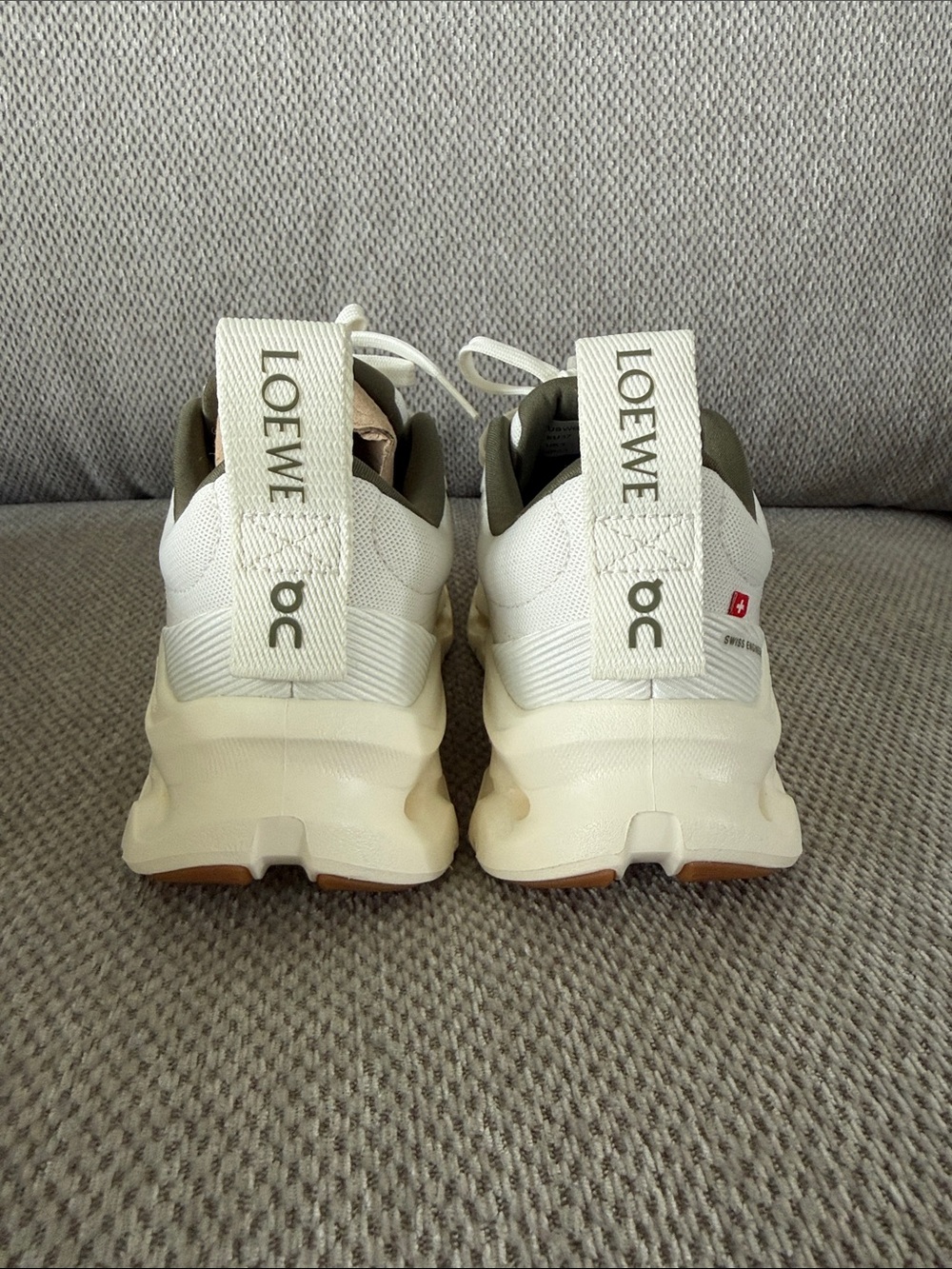Loewe ✘ On Cloudtilt 2.0 Sneakers 🫒 Khaki - Picture 7 of 10